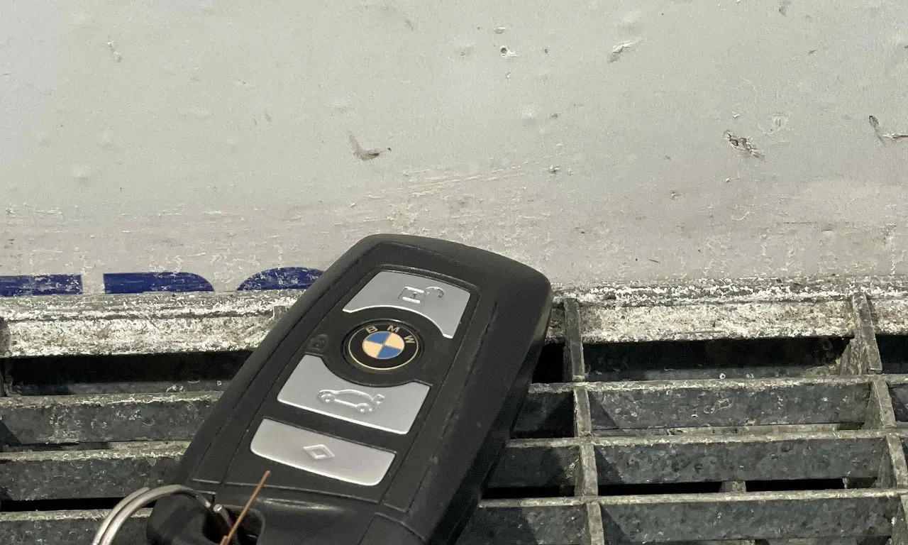 CHEIE CONTACT BMW 5 2009-2016
