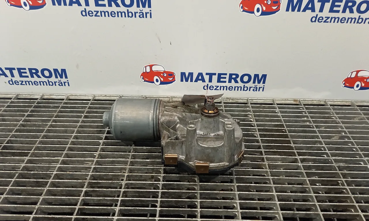 MOTORAS STERGATOR PARBRIZ BMW 5 2009-2016