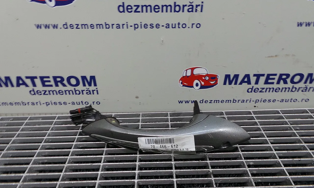 MANER USA FATA DREAPTA BMW 5 2009-2017