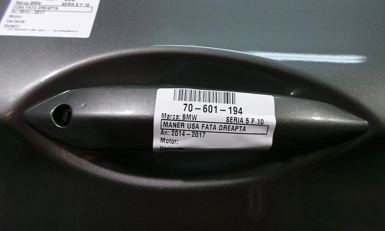 MANER USA FATA DREAPTA BMW 5 2009-2017