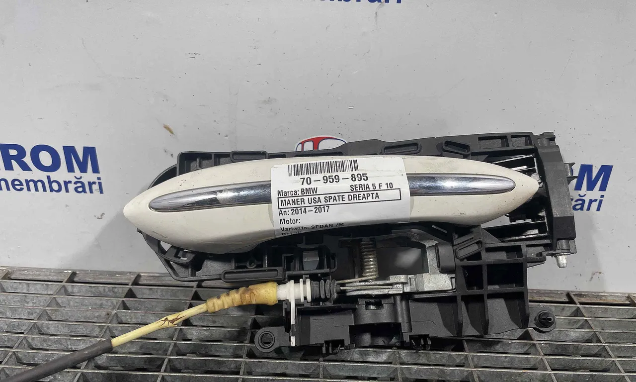 MANER USA SPATE DREAPTA BMW 5 2009-2017