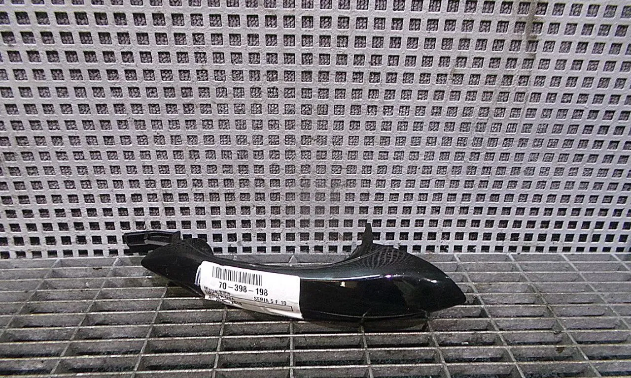 MANER USA SPATE DREAPTA BMW 5 2009-2017