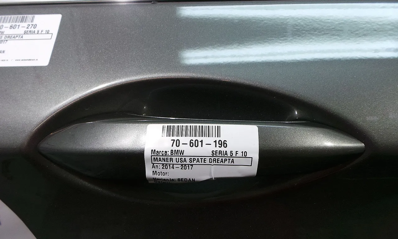 MANER USA SPATE DREAPTA BMW 5 2009-2017
