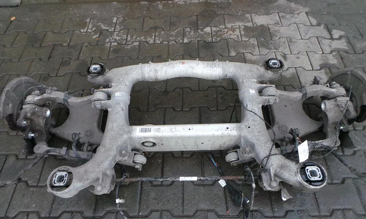 PUNTE SPATE BMW 5 2009-2017
