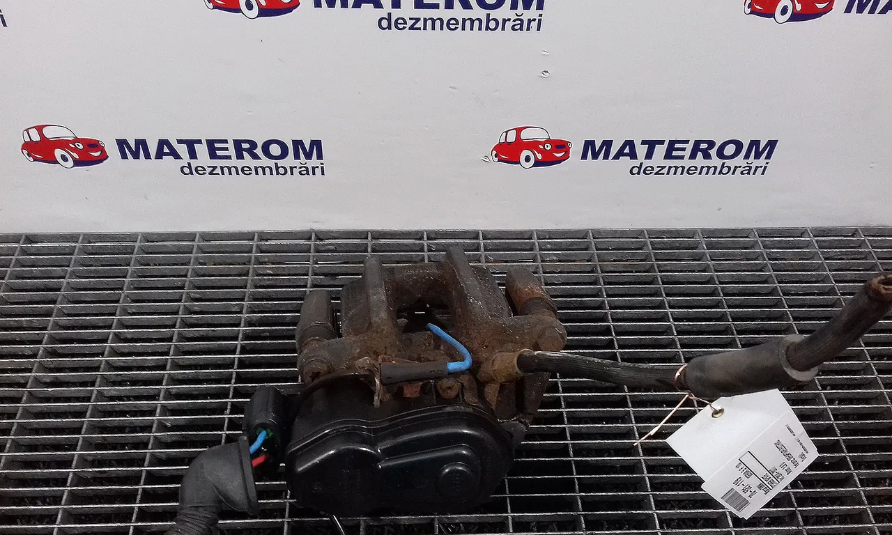 ETRIER SPATE DREAPTA BMW 5 2009-2017