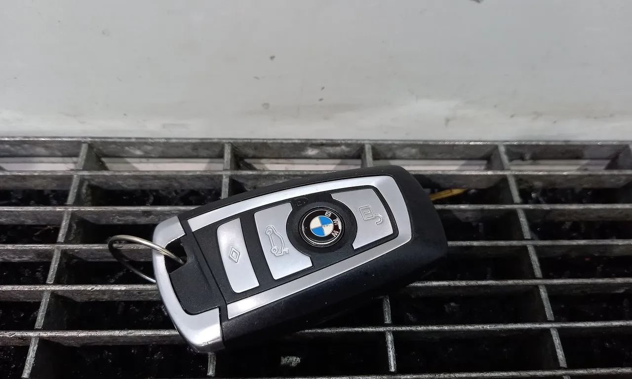 CHEIE CONTACT BMW 5 2009-2017