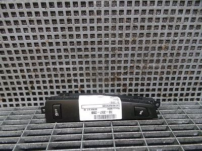 INTRERUPATOR PARKTRONIC