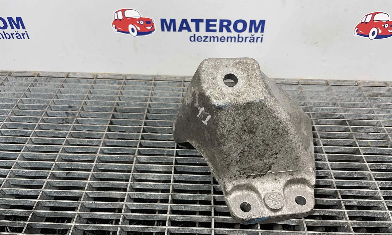 SUPORT MOTOR DREAPTA BMW 5 2009-2017