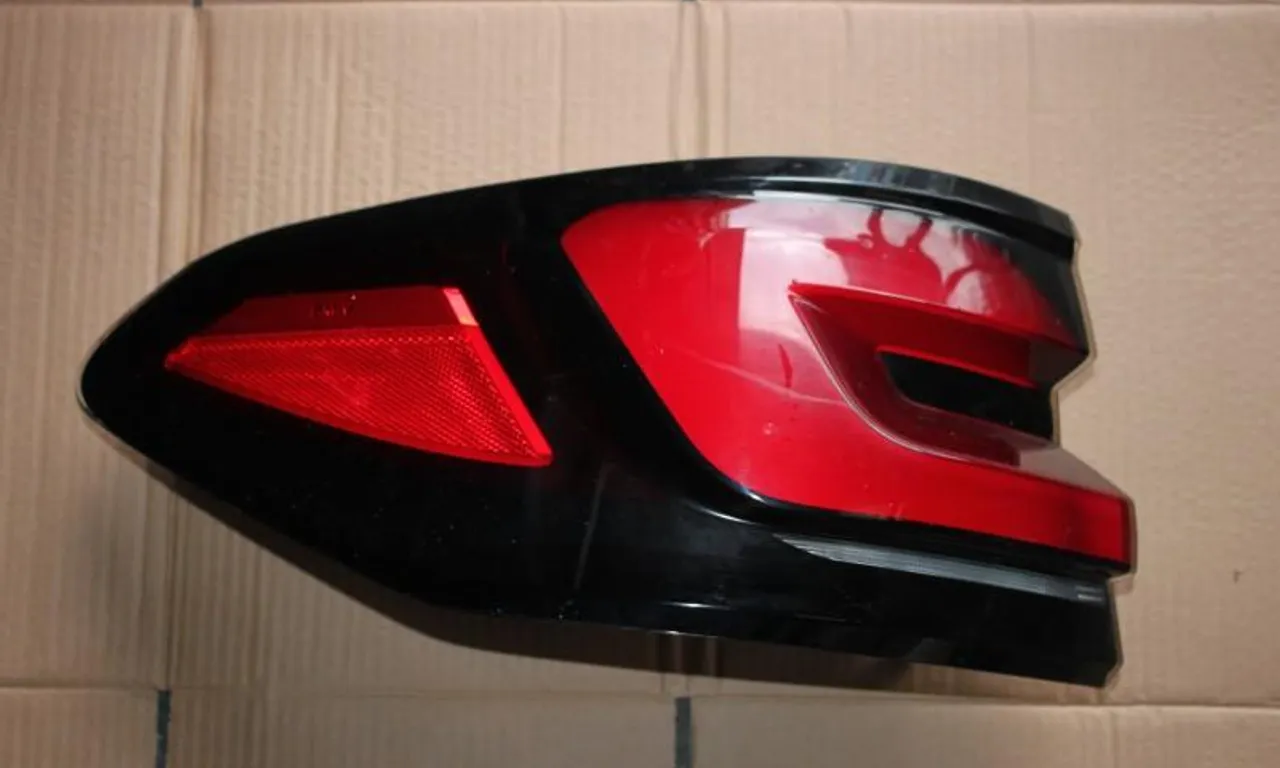 Stop LED aripa stanga BMW 5 2017-null