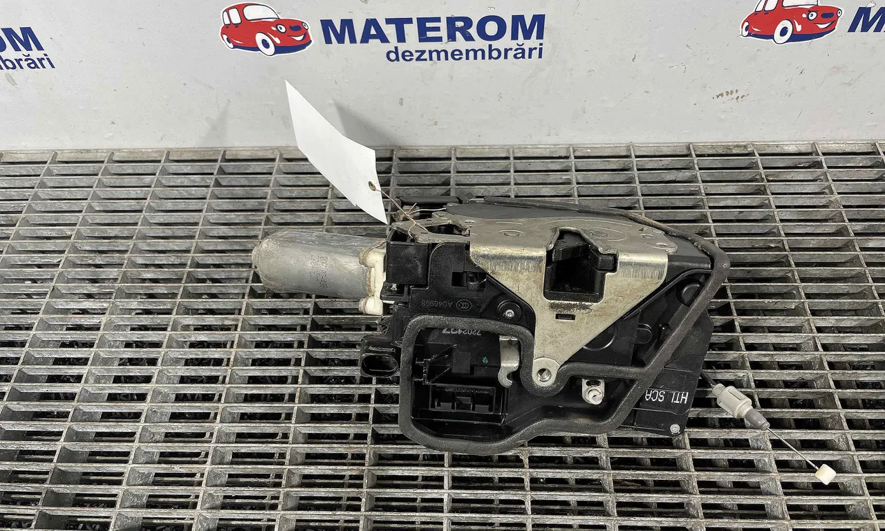 INCUIETOARE USA SPATE STANGA BMW 7 2001-2009