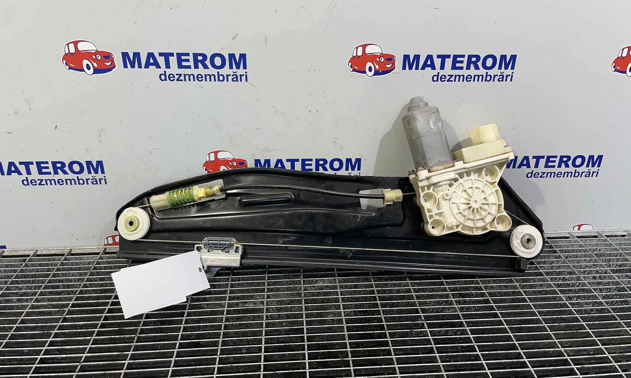 MACARA USA SPATE DREAPTA BMW 7 2001-2009