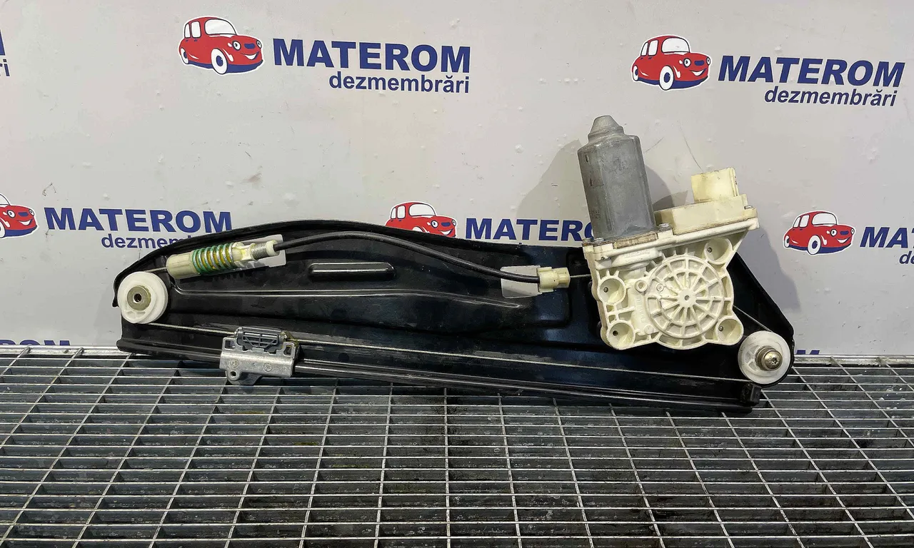 MACARA USA SPATE DREAPTA BMW 7 2001-2009
