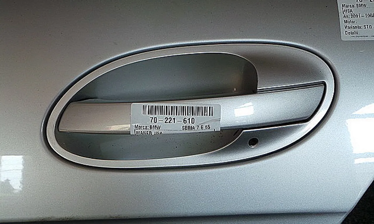 MANER USA SPATE STANGA BMW 7 2001-2009