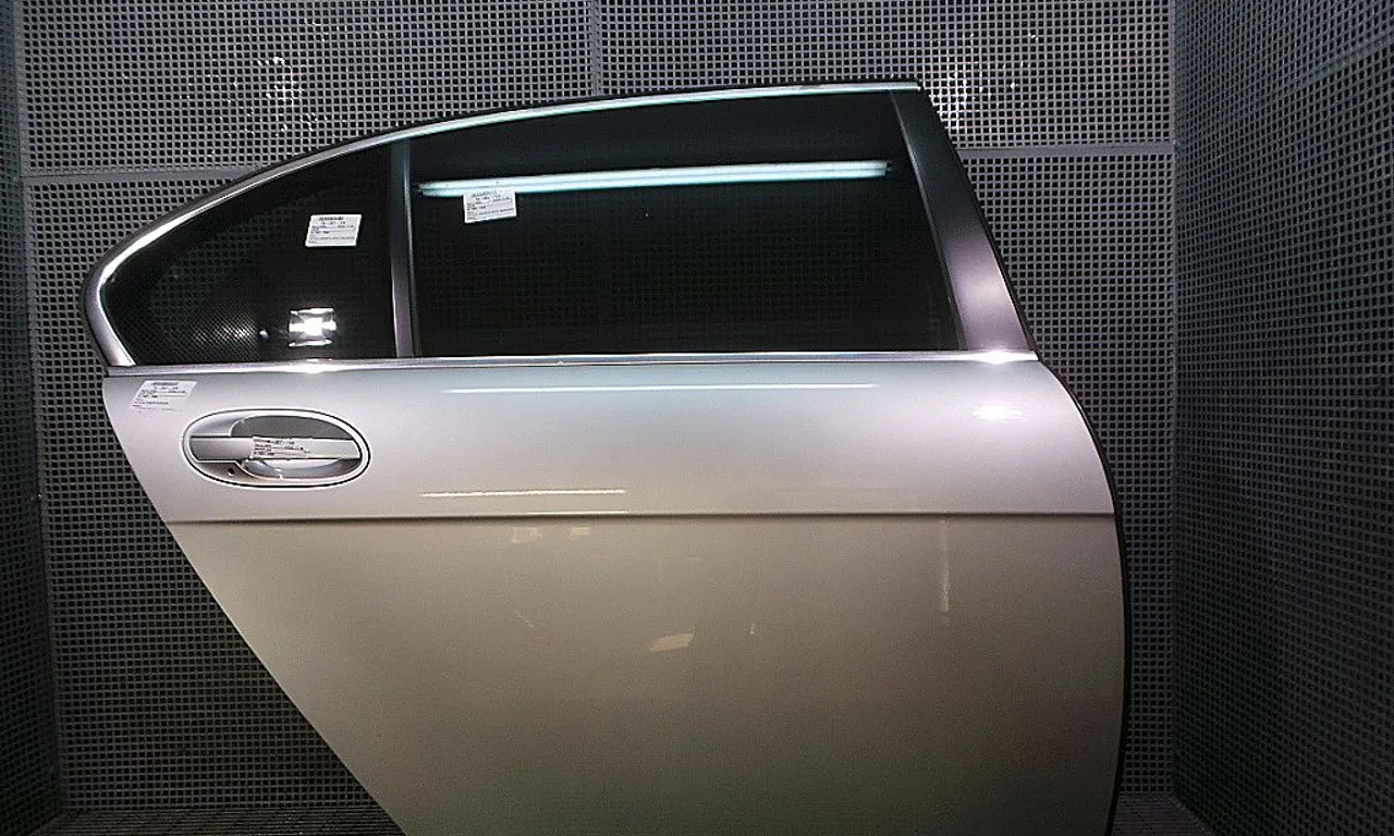 USA SPATE DREAPTA BMW 7 2001-2009