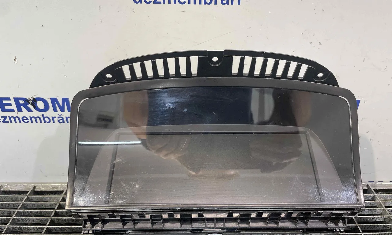 AFISAJ BORD BMW 7 2001-2009