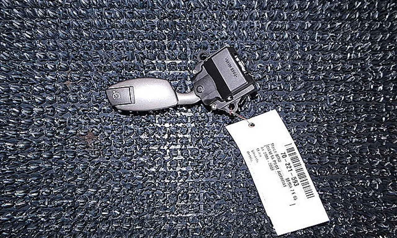 MANETA PILOT AUTOMAT BMW 7 2001-2009