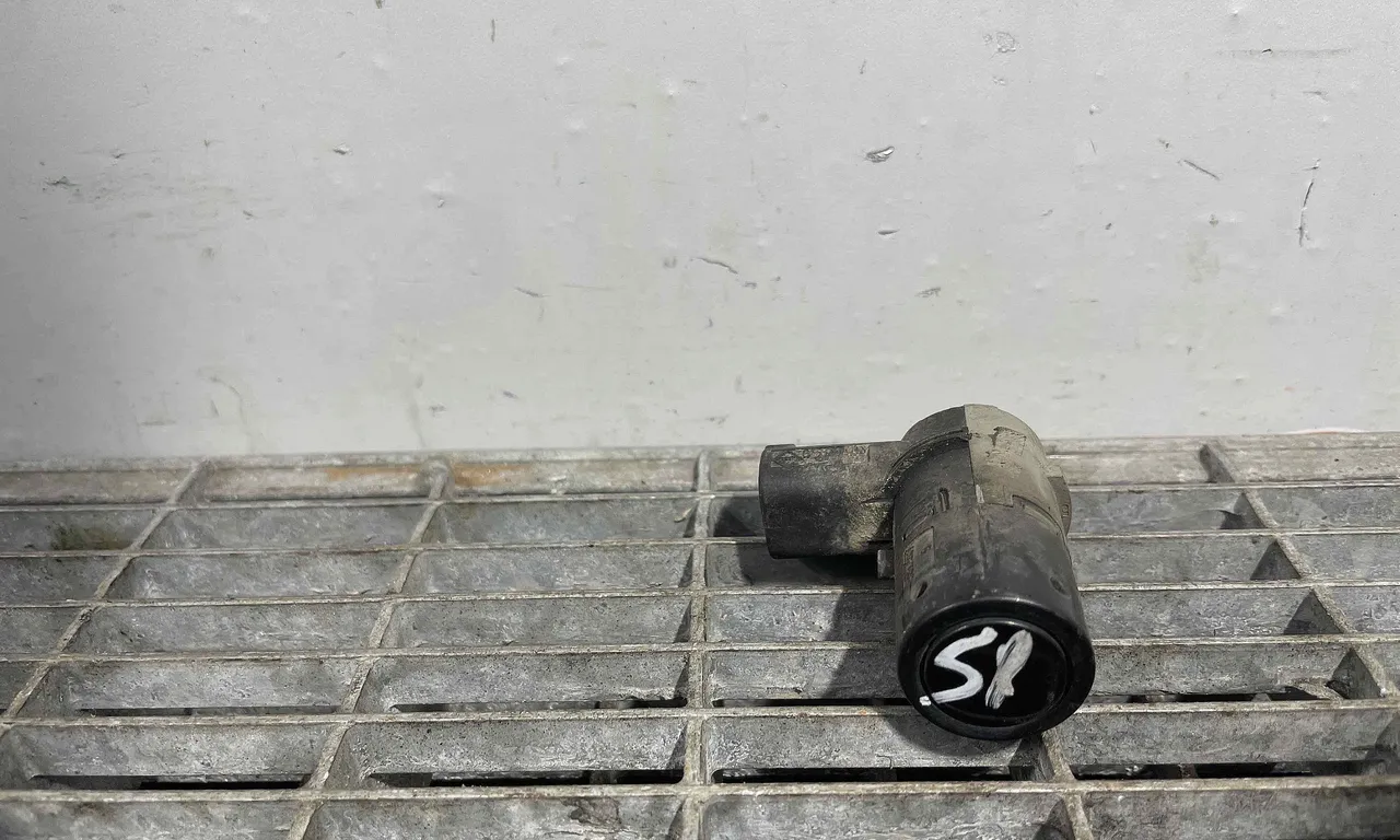 SENZOR PARCARE SPATE BMW 7 2001-2009