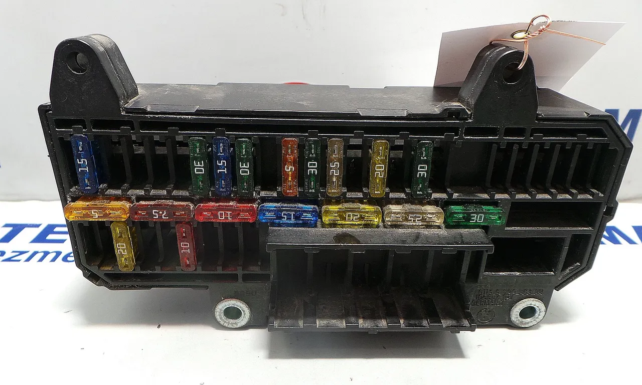TABLOU SIGURANTE BMW 7 2001-2009
