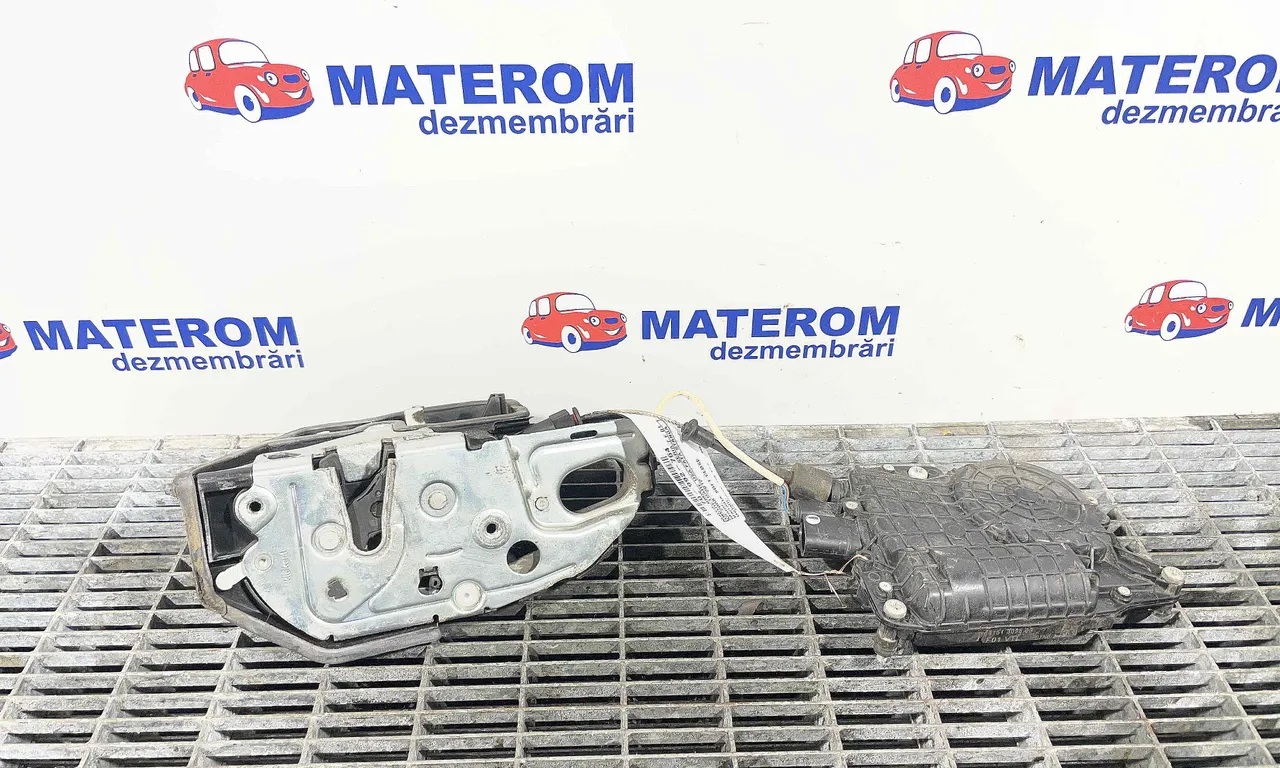 INCUIETOARE USA FATA STANGA BMW 7 2008-2015