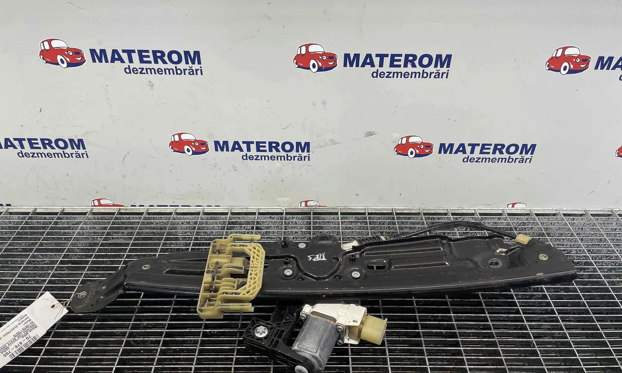 MACARA USA SPATE DREAPTA BMW 7 2008-2015