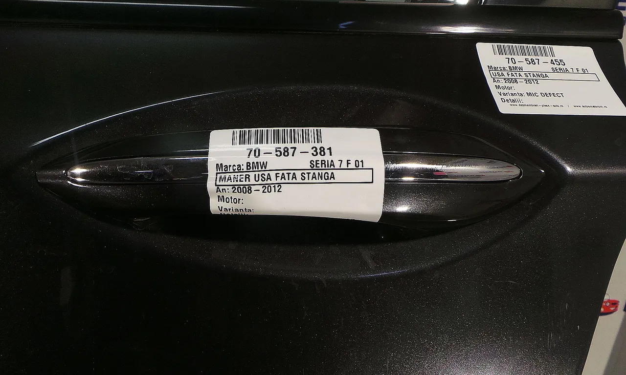 MANER USA FATA STANGA BMW 7 2008-2015