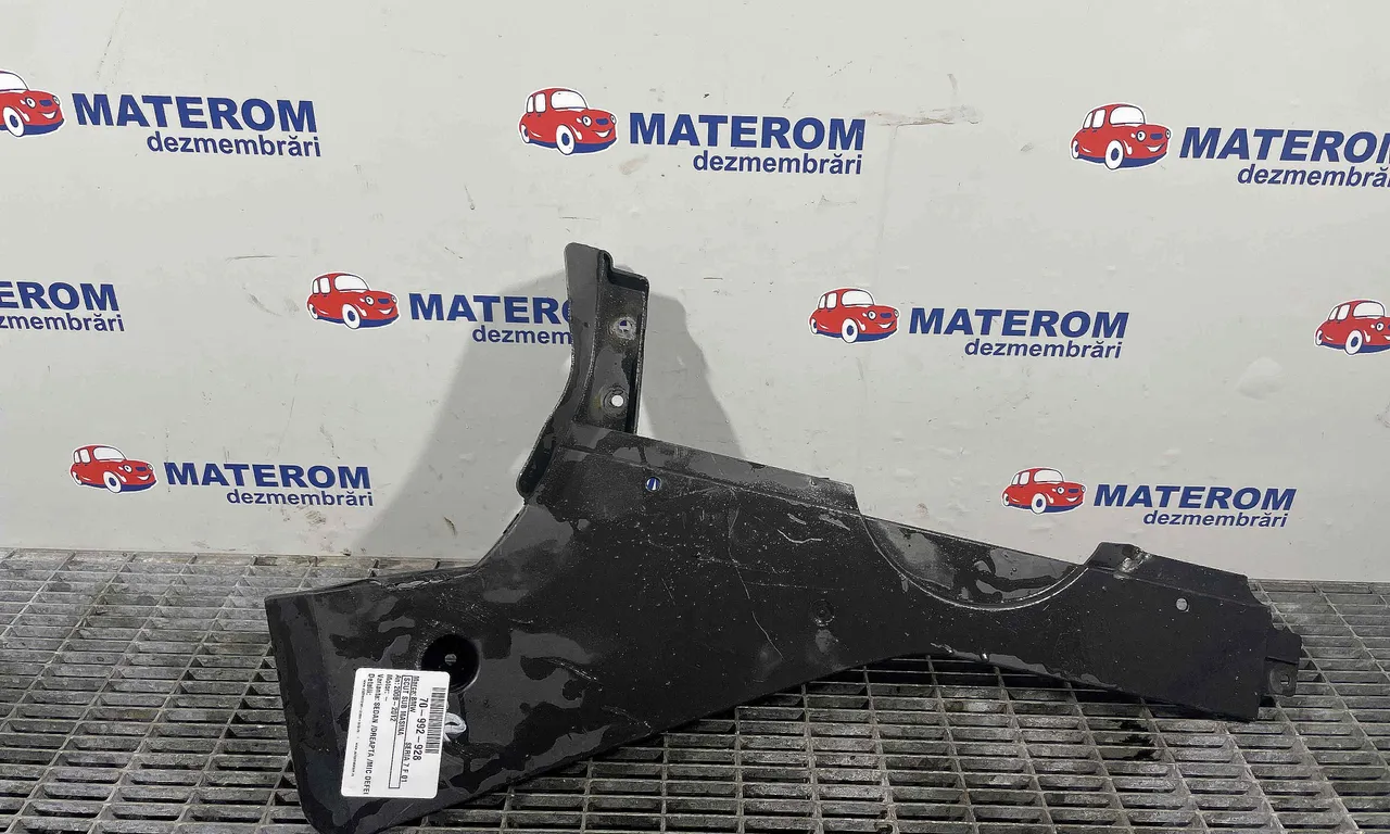 SCUT SUB MASINA BMW 7 2008-2015