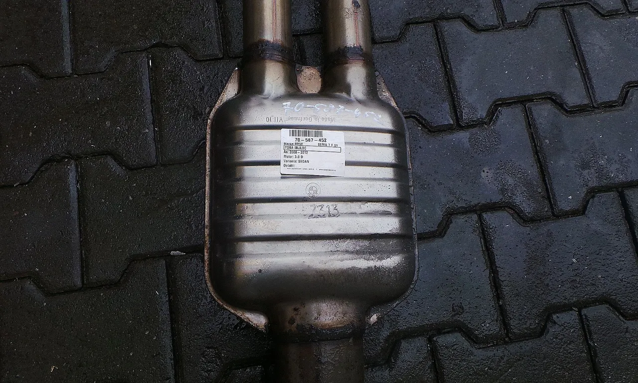 TOBA MIJLOC BMW 7 2008-2015