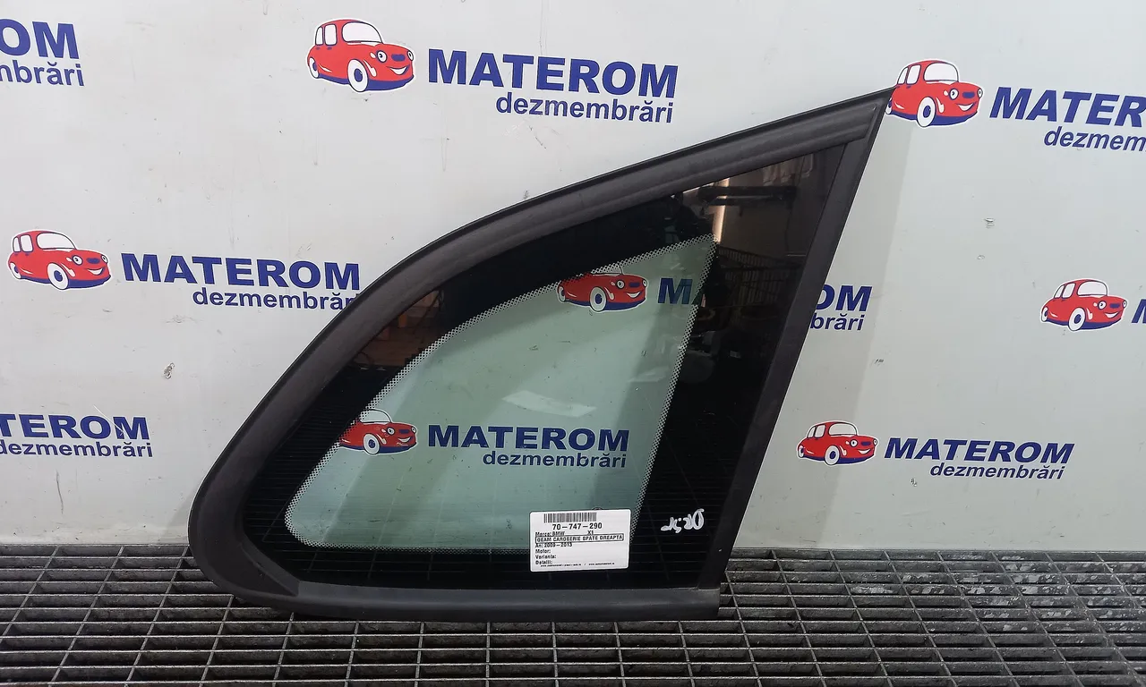 GEAM CAROSERIE SPATE DREAPTA BMW X1 2009-2015