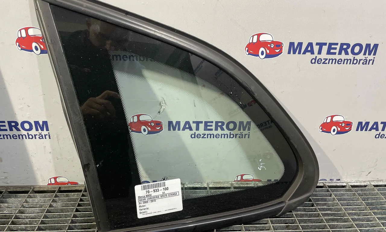 GEAM CAROSERIE SPATE STANGA BMW X1 2009-2015