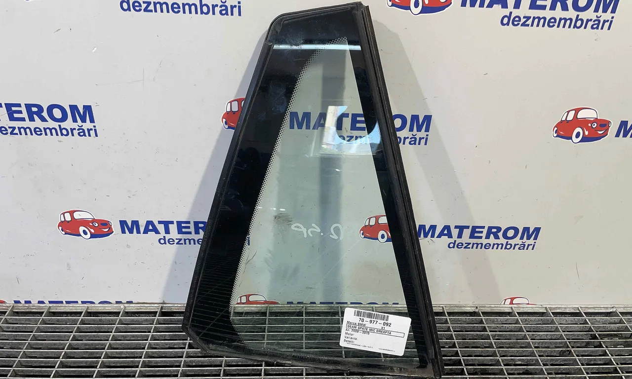 GEAM SPATE MIC DREAPTA BMW X1 2009-2015