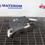 INCUIETOARE USA FATA DREAPTA BMW X1 sDrive 20D 2009-2015 oe-51217202144, vedere frontata