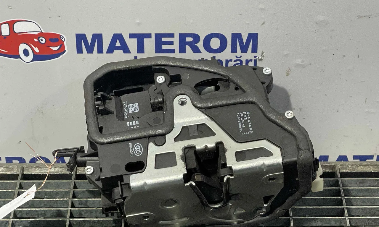 INCUIETOARE USA FATA DREAPTA BMW X1 2009-2015