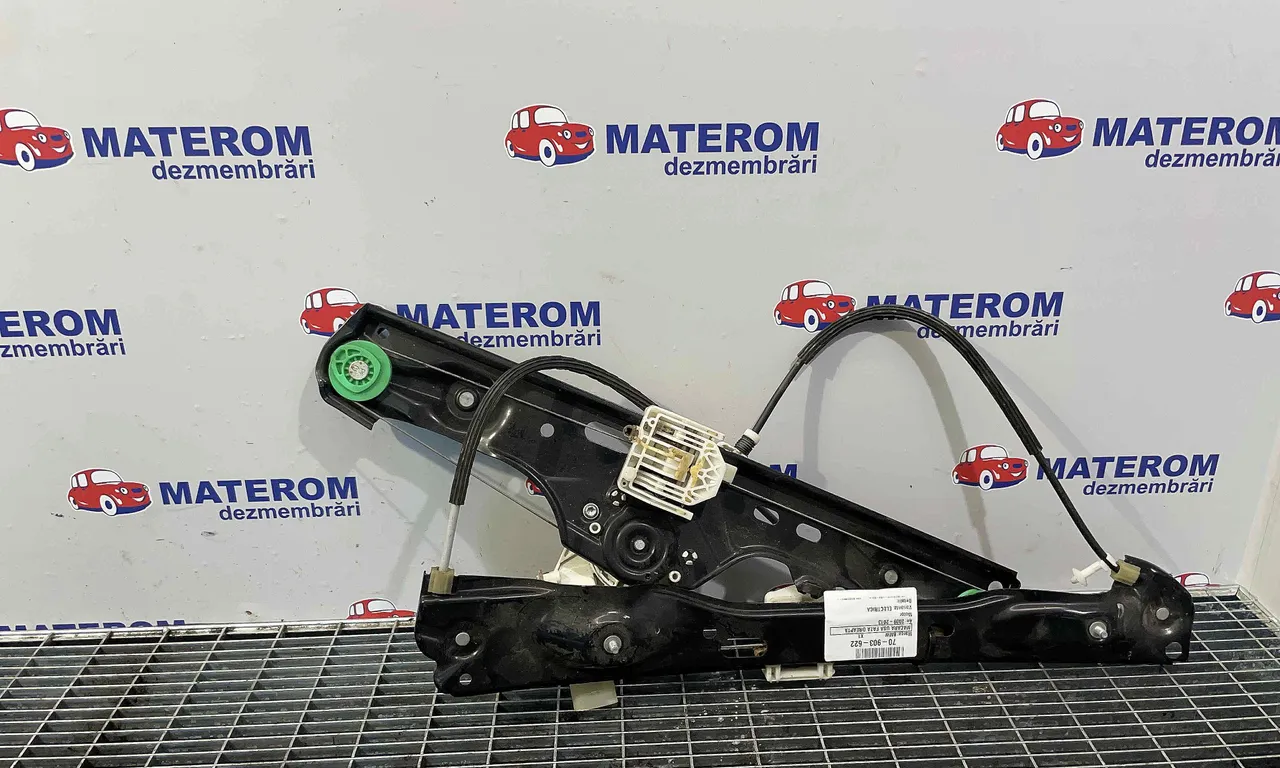 MACARA USA FATA DREAPTA BMW X1 2009-2015
