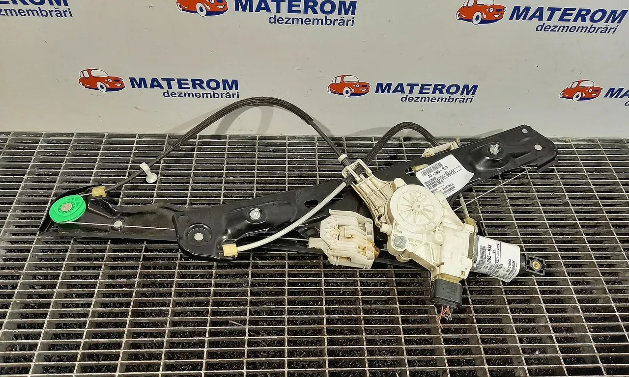 MACARA USA FATA DREAPTA BMW X1 2009-2015