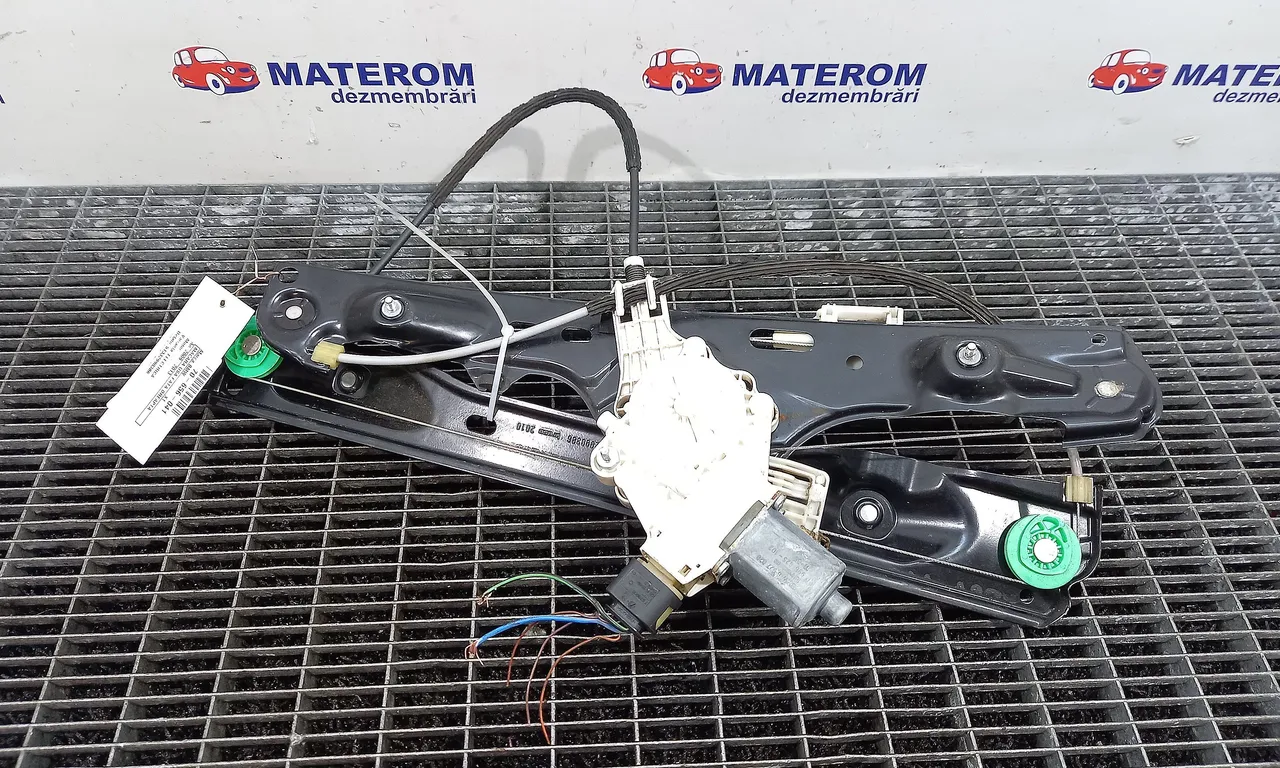 MACARA USA FATA DREAPTA BMW X1 2009-2015