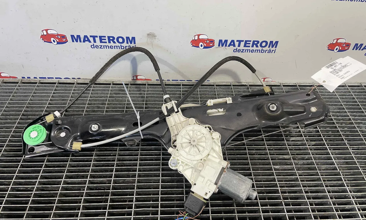 MACARA USA FATA DREAPTA BMW X1 2009-2015