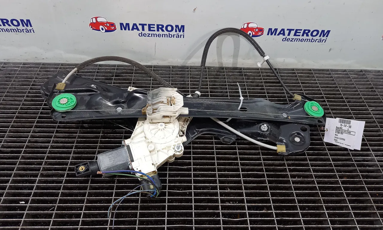 MACARA USA FATA STANGA BMW X1 2009-2015