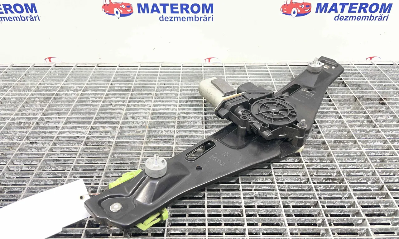 MACARA USA SPATE DREAPTA BMW X1 2009-2015