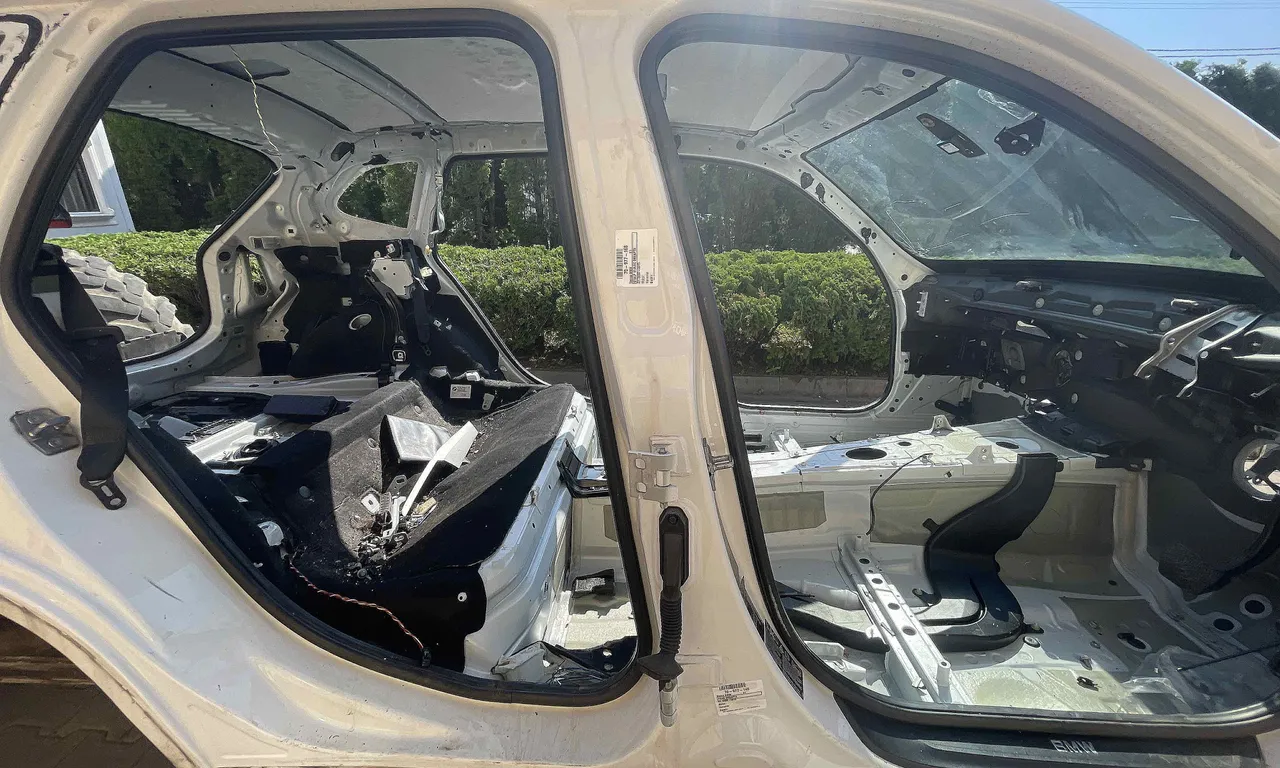STALP MIJLOC DREAPTA BMW X1 2009-2015