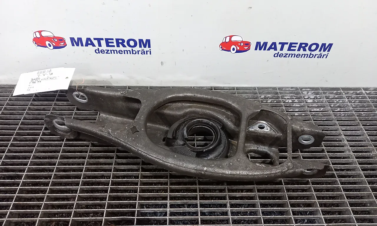 BRAT SPATE INFERIOR DREAPTA BMW X1 2009-2015