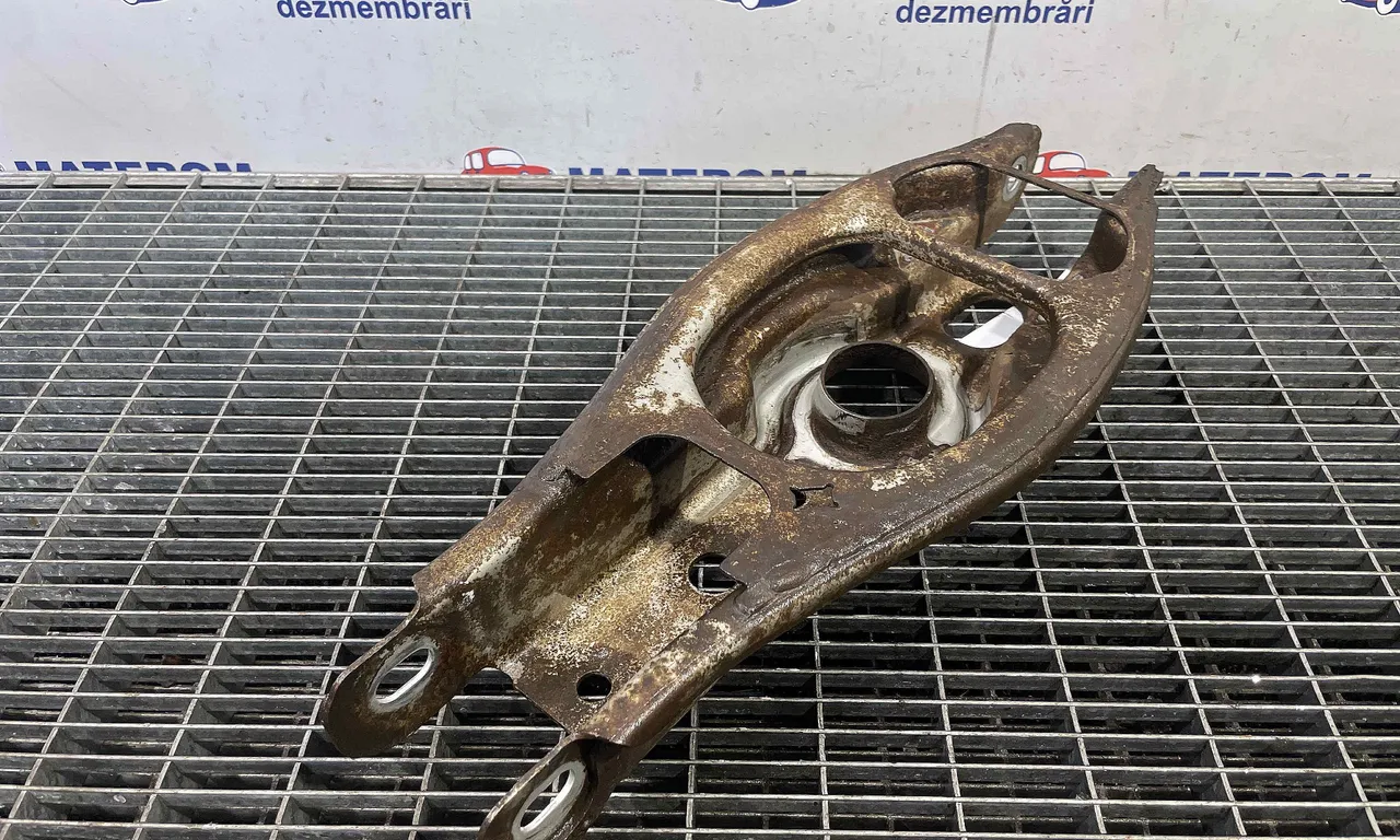 BRAT SPATE INFERIOR STANGA BMW X1 2009-2015