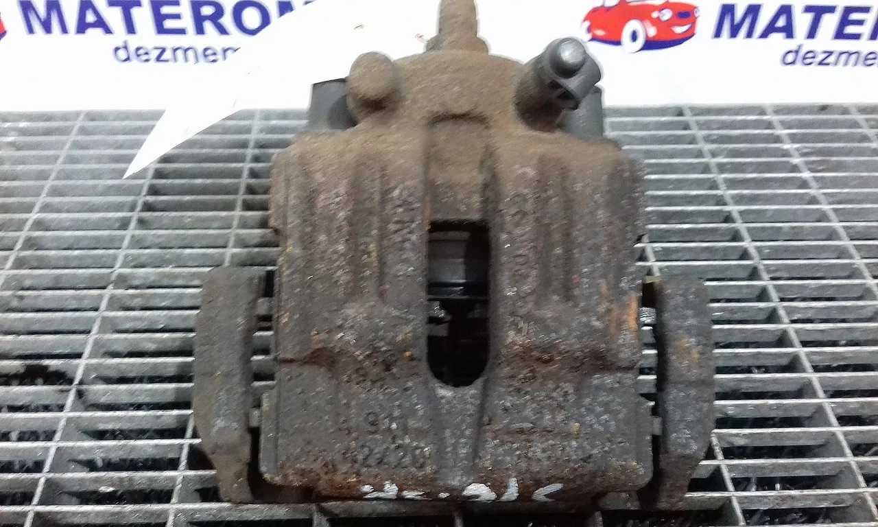 ETRIER SPATE STANGA BMW X1 2009-2015