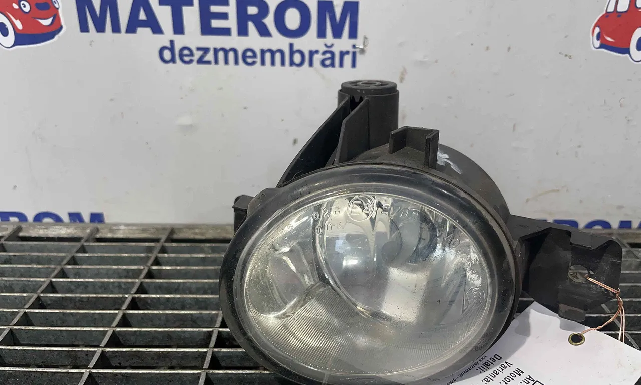 HALOGEN STANGA BMW X1 2009-2015