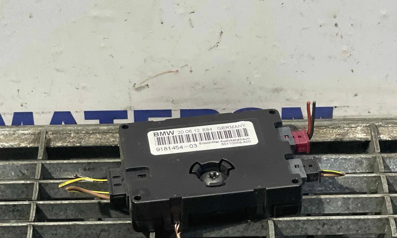 MODUL ANTENA BMW X1 2009-2015