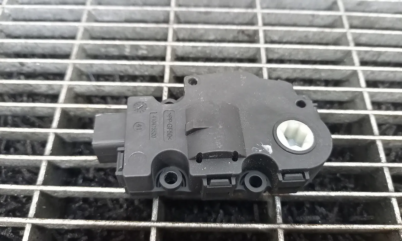 MOTORAS CLAPETA INCALZIRE BMW X1 2009-2015