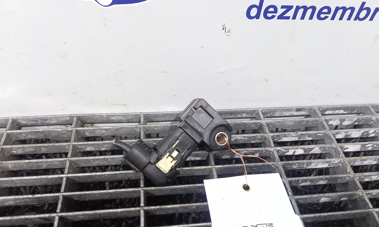 SENZOR PRESIUNE AER BMW X1 2009-2015