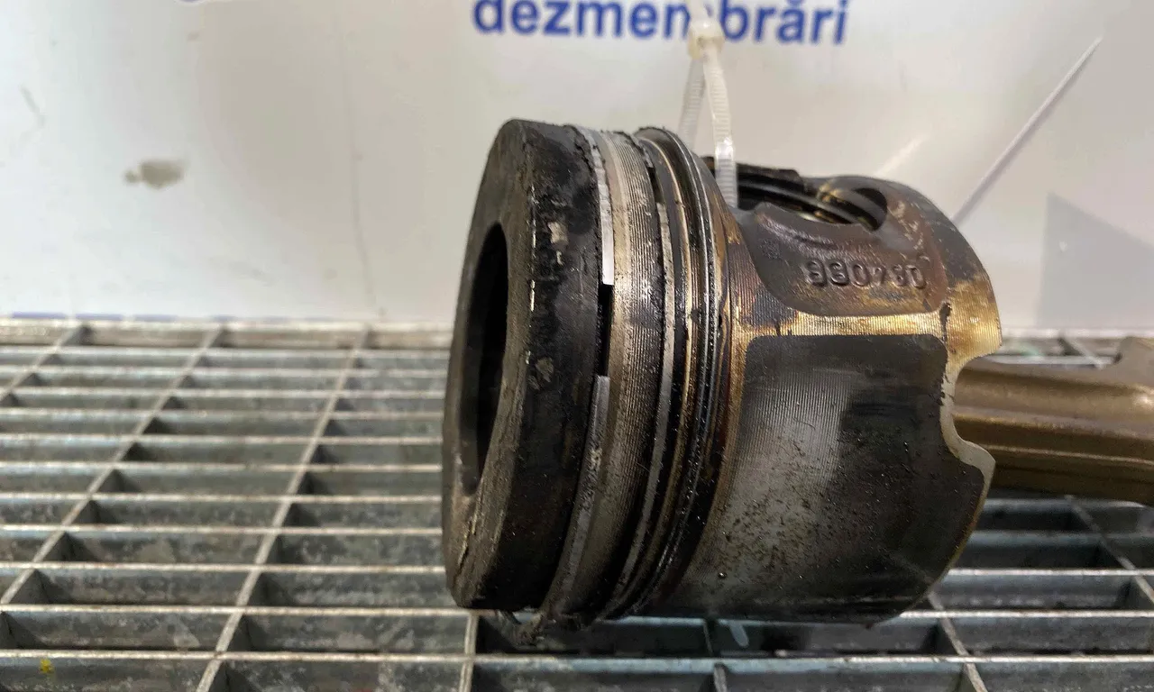 PISTON BMW X1 2009-2015