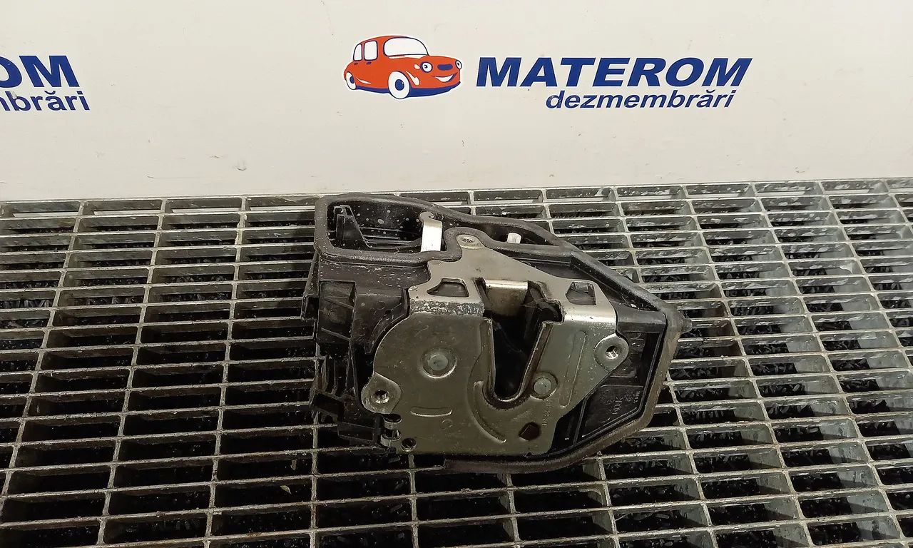 INCUIETOARE USA FATA DREAPTA BMW X3 2003-2011