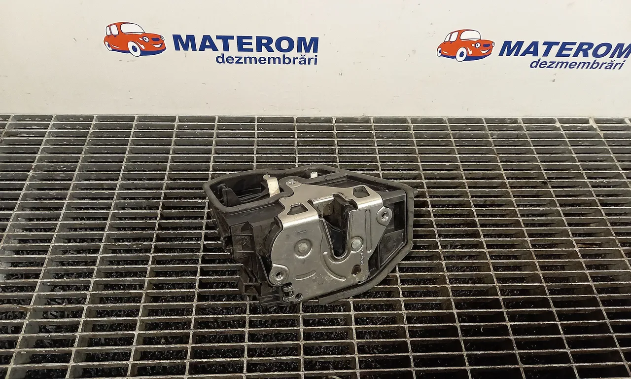 INCUIETOARE USA FATA DREAPTA BMW X3 2003-2011
