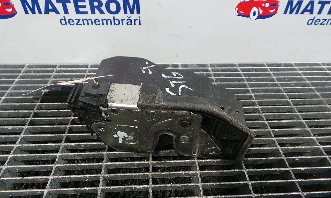 INCUIETOARE USA FATA STANGA BMW X3 2003-2011